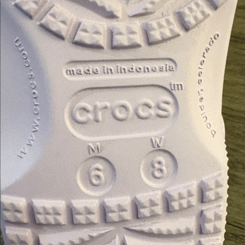 ❌SOLD❌ NEW [CROCS] Slip-On Classic Clogs Water Shoes Sandals, Lavender W 8 /M 6 - Picture 10 of 11